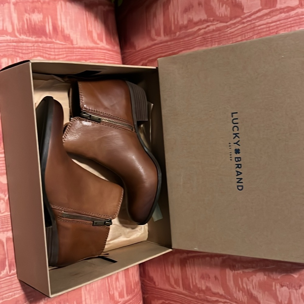 Lucky Brand Basel Block Heeled Boots Women's 6.5M Toffee Zip Closure Round Toe